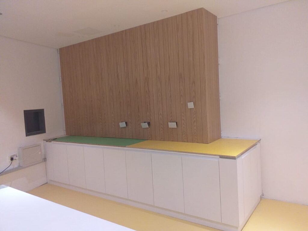 HEADBOARD & CLADDING